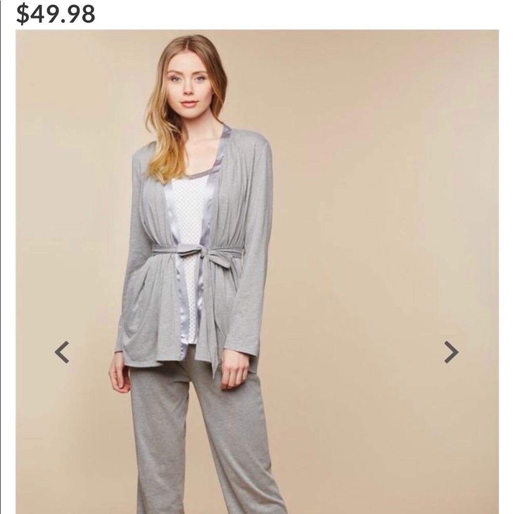 Pajama nursing set